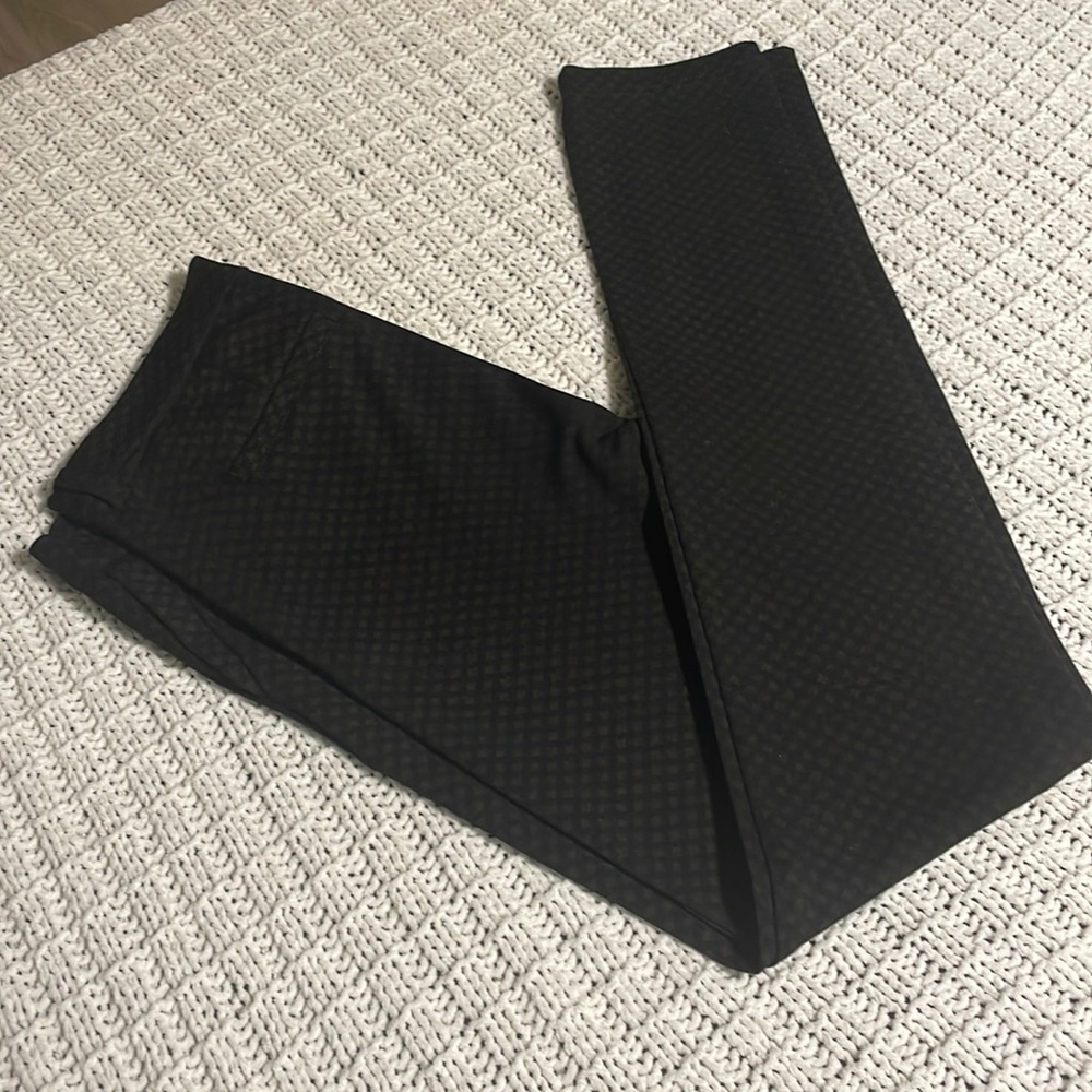 Kut from the Kloth skinny pants with pattern size 4L